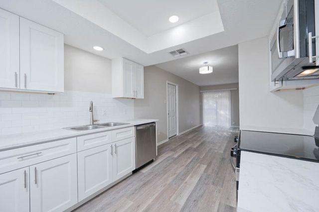 1726 Mermaid Dr, Corpus Christi, TX 78412