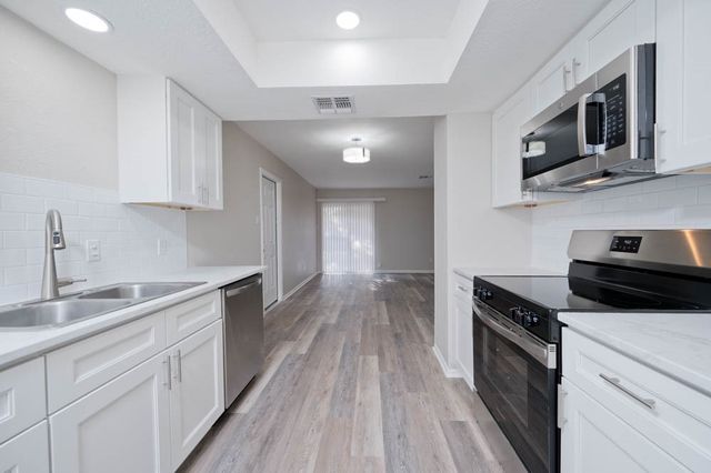 1726 Mermaid Dr, Corpus Christi, TX 78412
