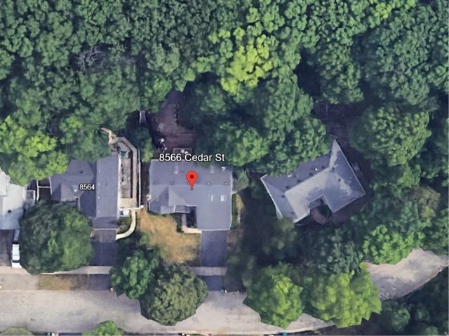 8566 Cedar Street, Fox Lake, IL 60020