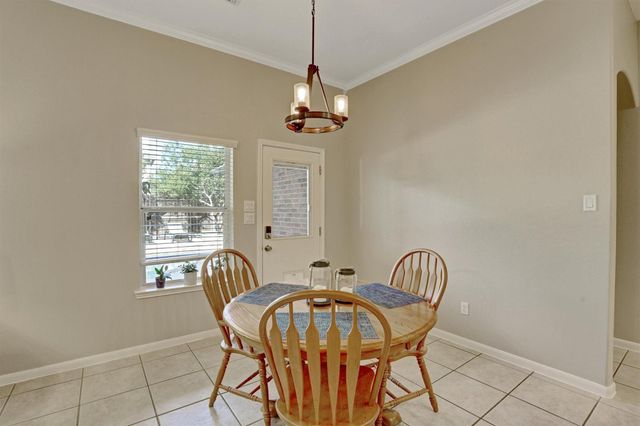 2911 Amber Hill Trail, Pearland, TX 77581
