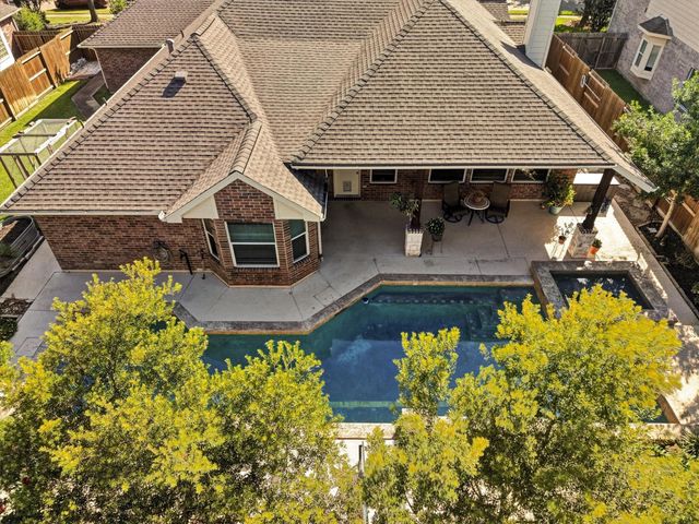 2911 Amber Hill Trail, Pearland, TX 77581