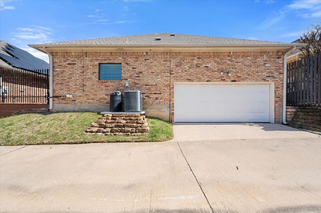 2308 Wild Turkey Trail, Arlington, TX 76016