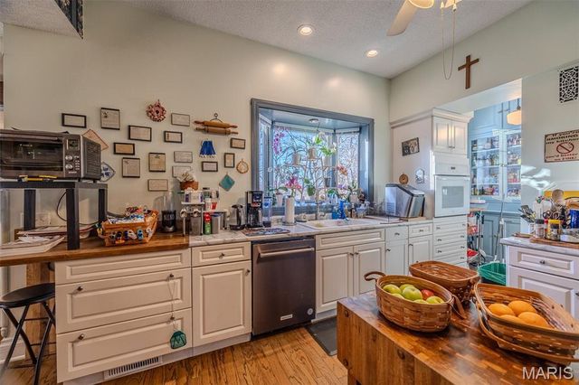 2001 Beck Lane, Lebanon, MO 65536