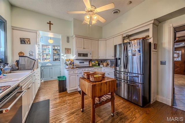 2001 Beck Lane, Lebanon, MO 65536