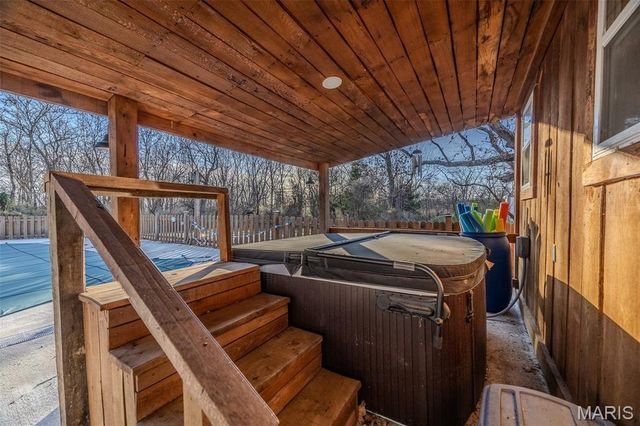 2001 Beck Lane, Lebanon, MO 65536