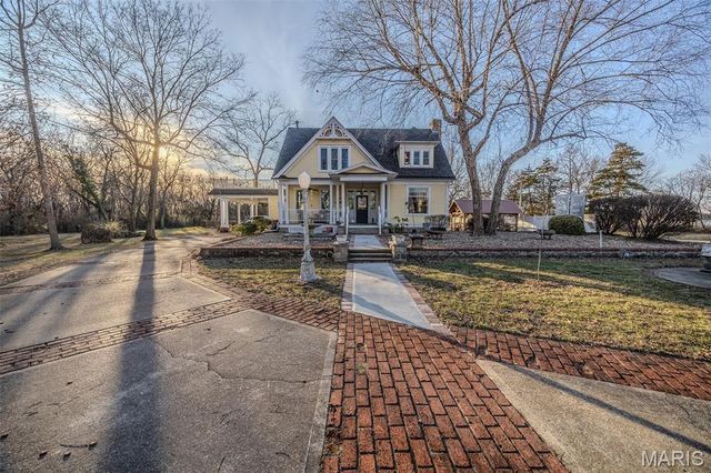 2001 Beck Lane, Lebanon, MO 65536