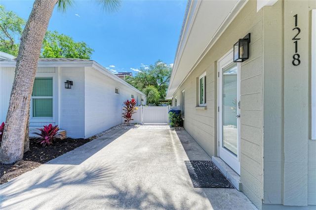 1218 MOONMIST CIRCLE S2, Sarasota, FL 34242