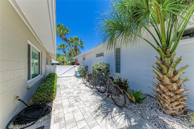 1218 MOONMIST CIRCLE S2, Sarasota, FL 34242