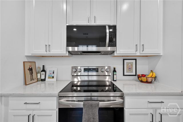 706 W 44th Street, Savannah, GA 31405