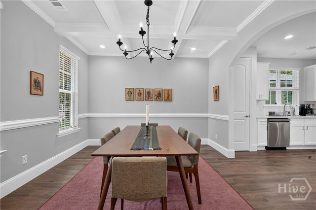 706 W 44th Street, Savannah, GA 31405
