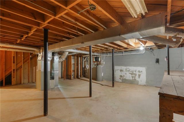 1679 Seayes Road SW, Mableton, GA 30126