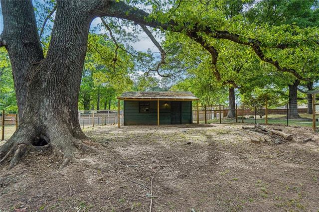1679 Seayes Road SW, Mableton, GA 30126