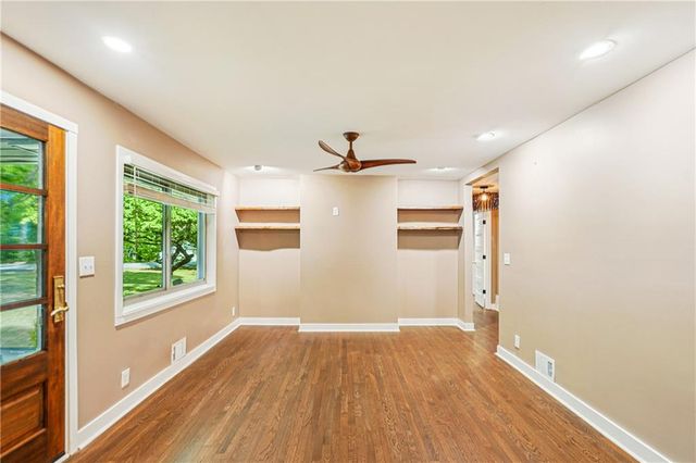 1679 Seayes Road SW, Mableton, GA 30126