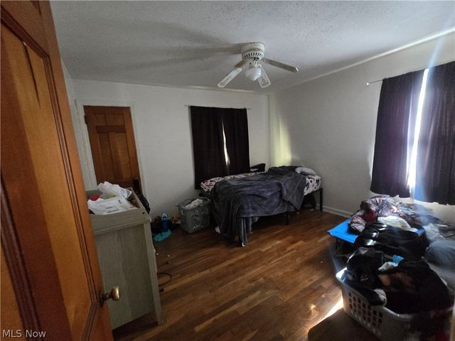 19403 Ridgewood Avenue, Warrensville Heights, OH 44122