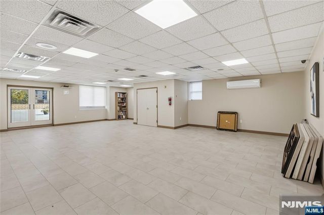 2150 Center Avenue 16A, Fort Lee, NJ 07024