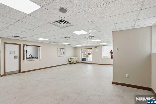 2150 Center Avenue 16A, Fort Lee, NJ 07024
