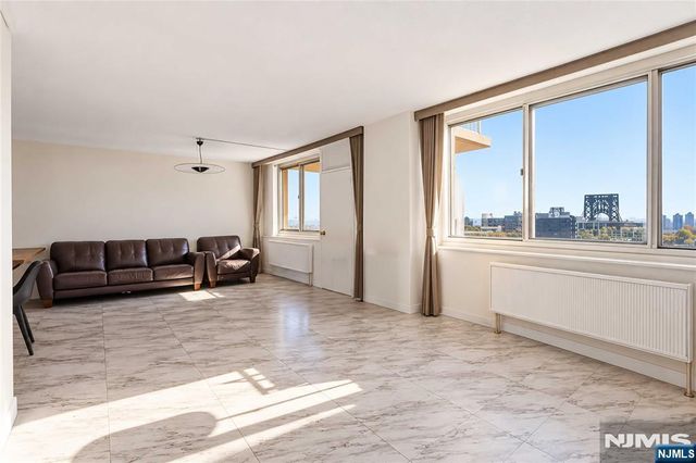 2150 Center Avenue 16A, Fort Lee, NJ 07024