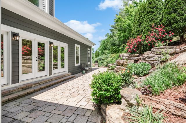 5594 Carters Creek Pike, Thompsons Station, TN 37179