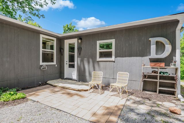 5594 Carters Creek Pike, Thompsons Station, TN 37179