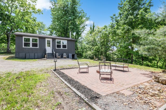 5594 Carters Creek Pike, Thompsons Station, TN 37179