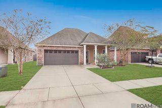 17104 Sills Dr, Prairieville, LA 70769
