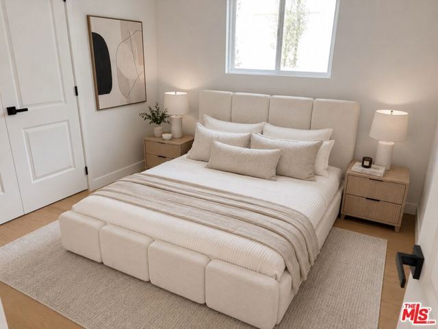 2252 Gloaming Way, Los Angeles, CA 90210