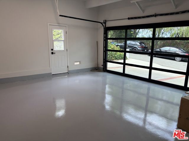 2252 Gloaming Way, Los Angeles, CA 90210