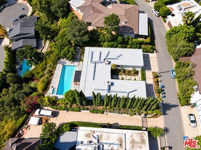2252 Gloaming Way, Los Angeles, CA 90210