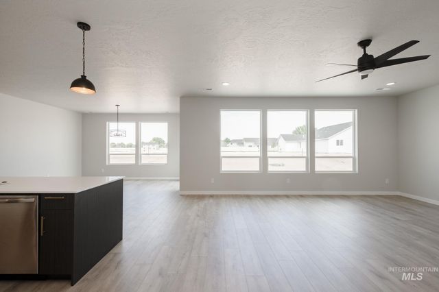 5387 W Yarnell St, Eagle, ID 83616