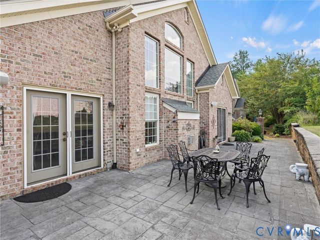 5530 Villa Green Dr, Providence Forge, VA 23140