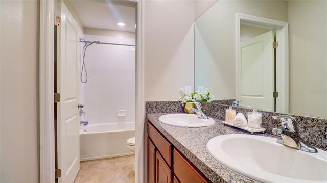 9633 CHANNING HILL DRIVE, Sun City Center, FL 33573