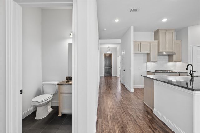 613 Brazos Drive, Van Alstyne, TX 75495