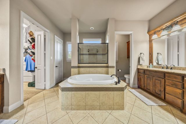 7206 Cattle Barron Court, Midlothian, TX 76065