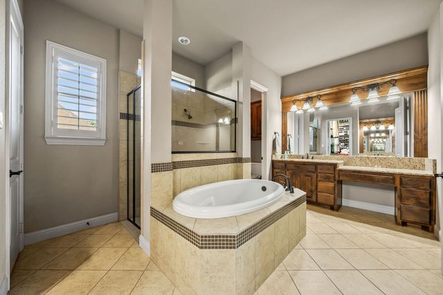 7206 Cattle Barron Court, Midlothian, TX 76065