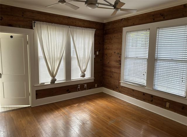 2107 Eva ST, Austin, TX 78704