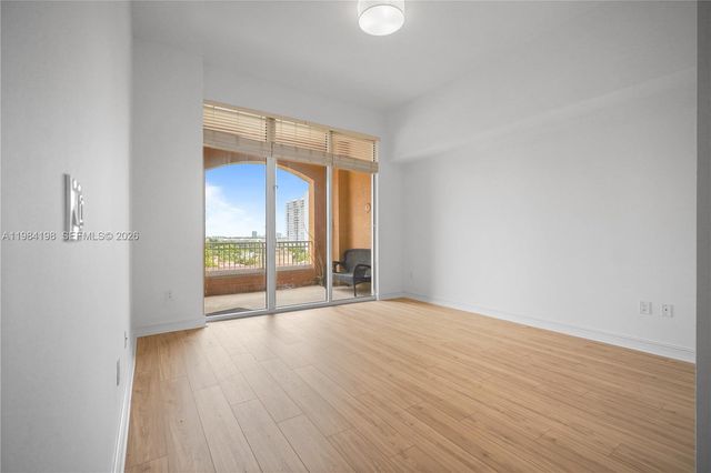 3001 NE 185th Street 716, Aventura, FL 33180