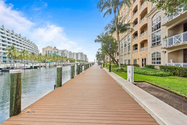 3001 NE 185th Street 716, Aventura, FL 33180
