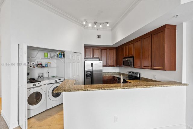 3001 NE 185th Street 716, Aventura, FL 33180