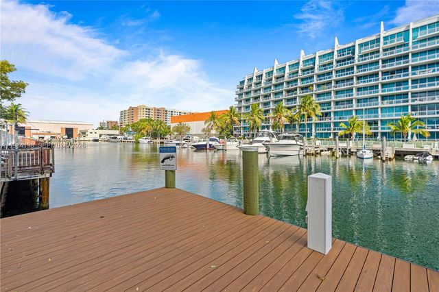3001 NE 185th Street 716, Aventura, FL 33180