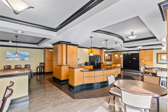 3001 NE 185th Street 716, Aventura, FL 33180
