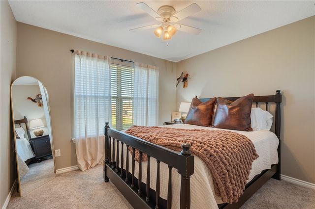 10678 Oak Lake Road, Bryan, TX 77808