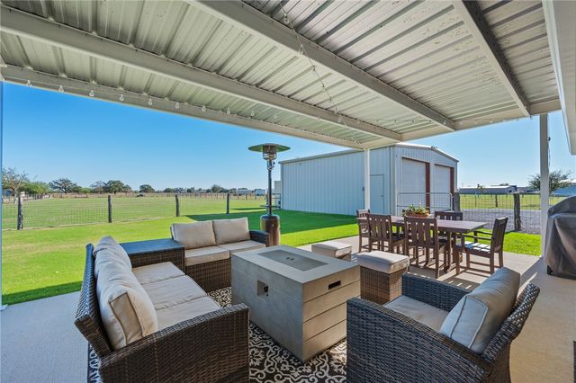 10678 Oak Lake Road, Bryan, TX 77808