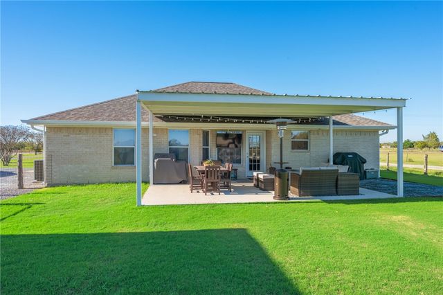 10678 Oak Lake Road, Bryan, TX 77808