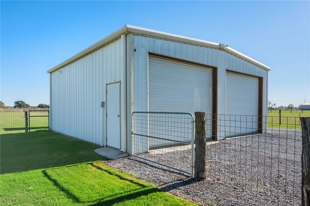 10678 Oak Lake Road, Bryan, TX 77808