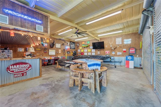 10678 Oak Lake Road, Bryan, TX 77808