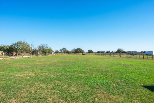 10678 Oak Lake Road, Bryan, TX 77808