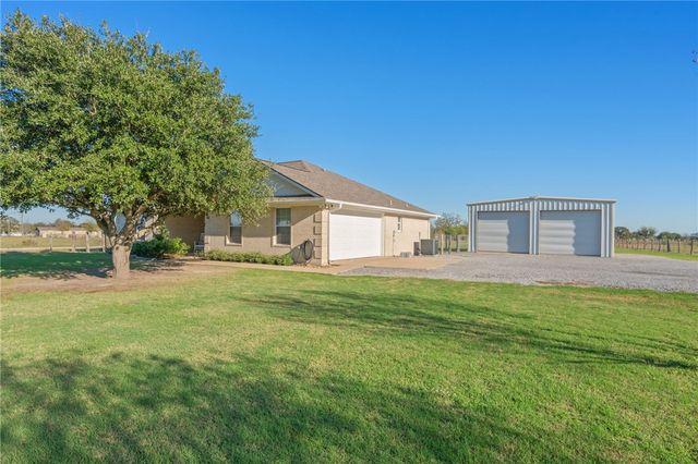 10678 Oak Lake Road, Bryan, TX 77808