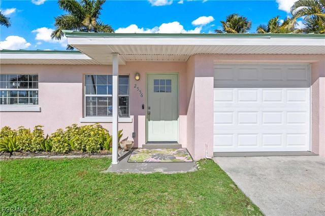 2556 Cay CV, Matlacha, FL 33993