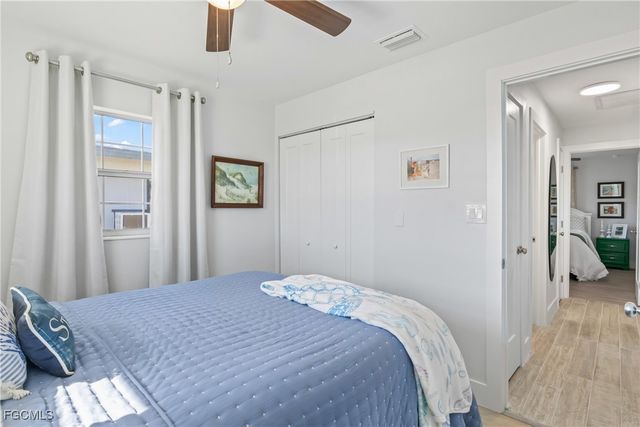 2556 Cay CV, Matlacha, FL 33993