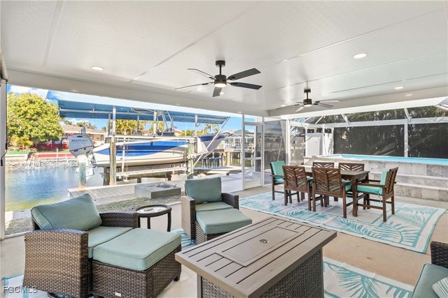 2556 Cay CV, Matlacha, FL 33993